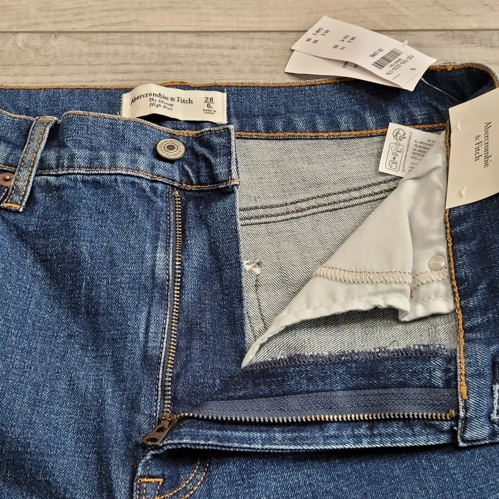 👖NWT Abercrombie‎ Fitch Jeans Womens 28/6L Medium Wash The Skinny Stretch Denim